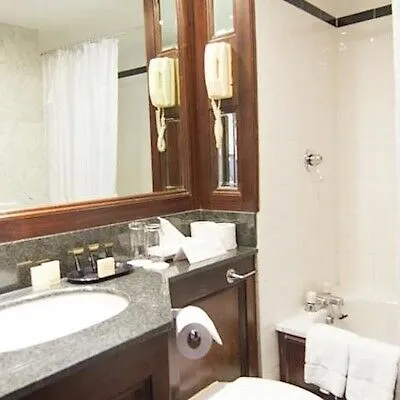 The Mont Hotel 4*
