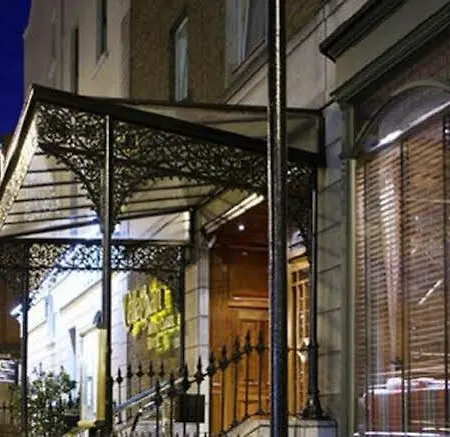 Otel The Mont Dublin